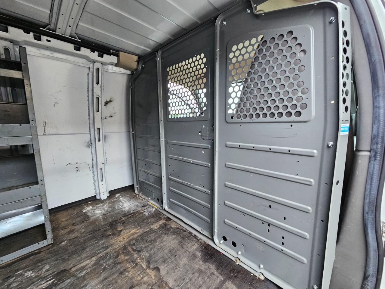 GMC Savana Cargo Van RWD 2500 155" 2019