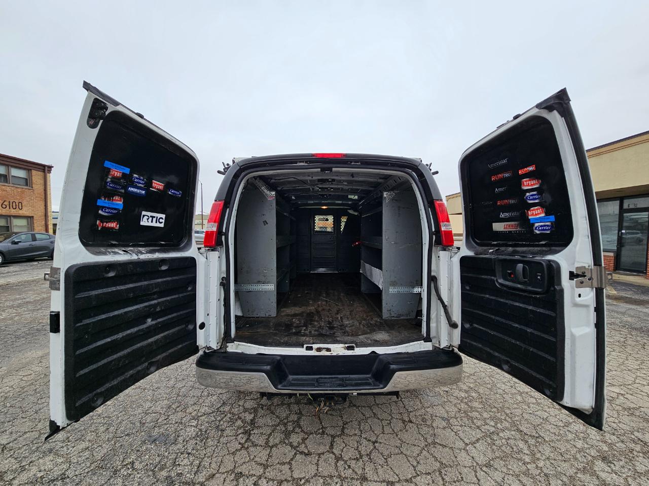 GMC Savana Cargo Van RWD 2500 155" 2019