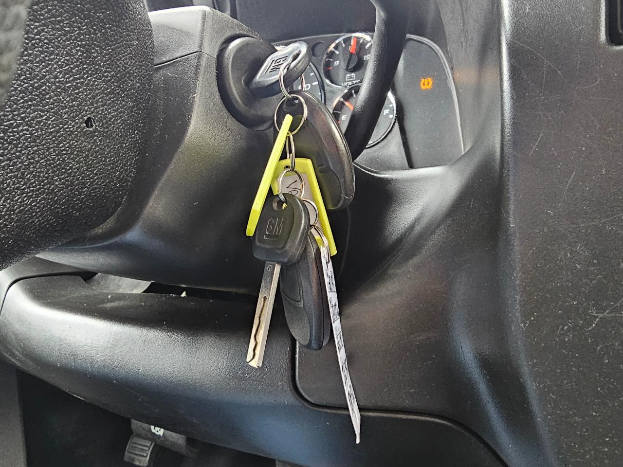 GMC Savana Cargo Van RWD 2500 155" 2019