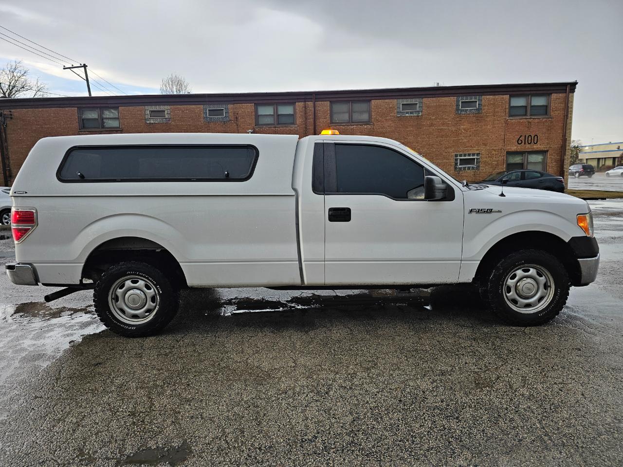 Ford F-150 2WD Reg Cab 126" STX 2014