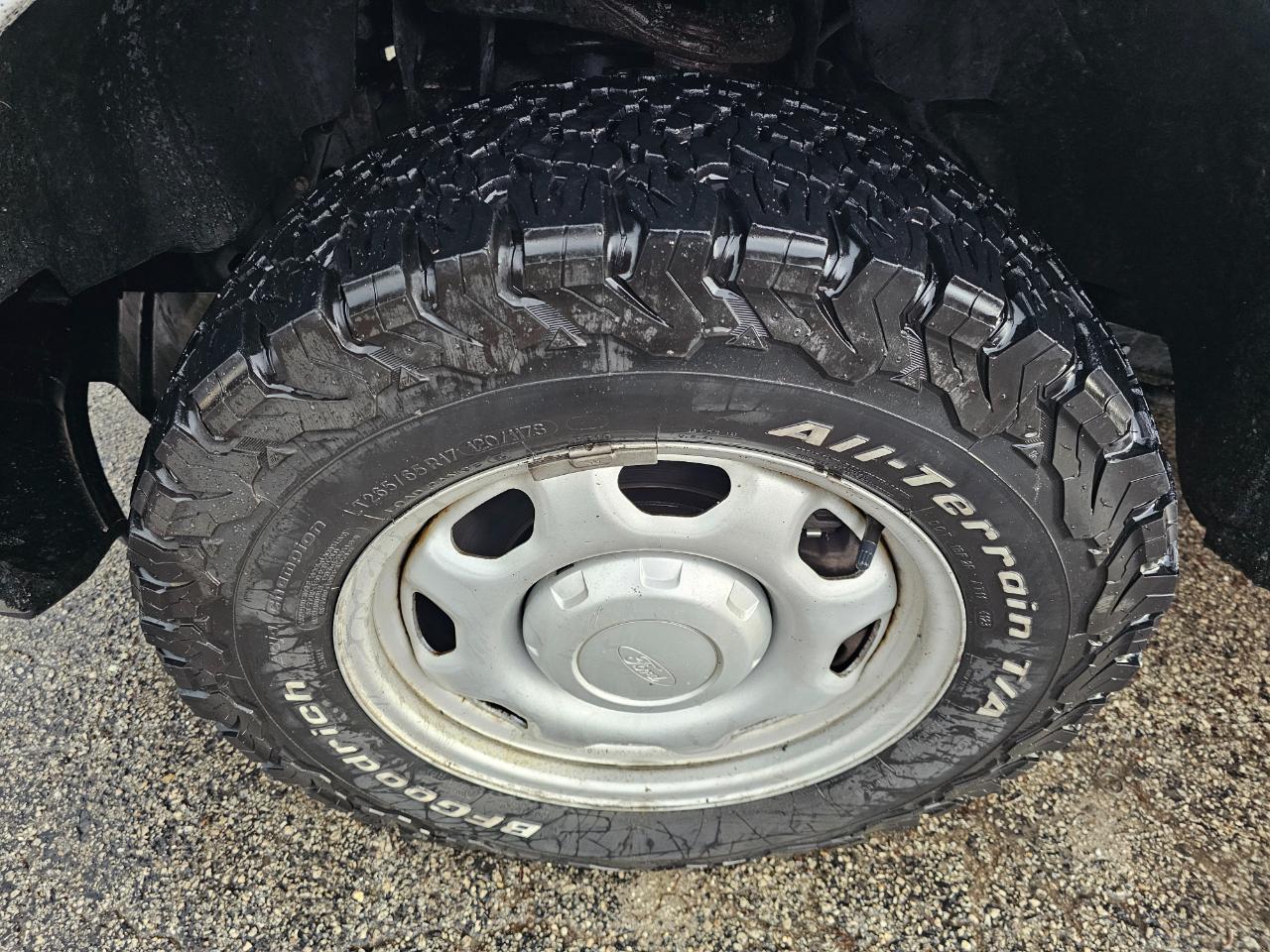 Ford F-150 2WD Reg Cab 126" STX 2014