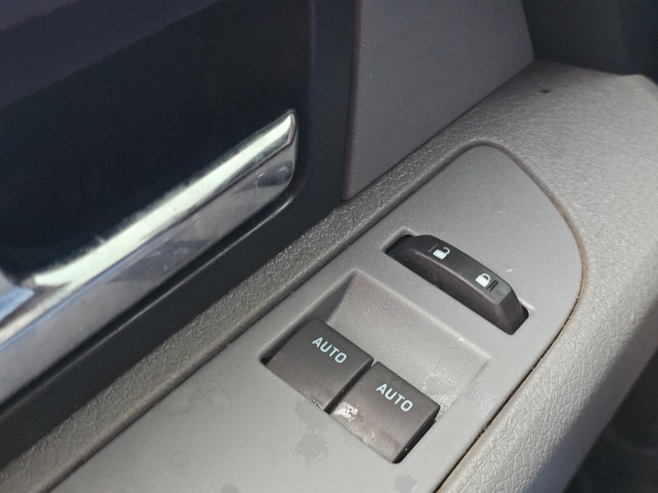 Ford F-150 2WD Reg Cab 126" STX 2014