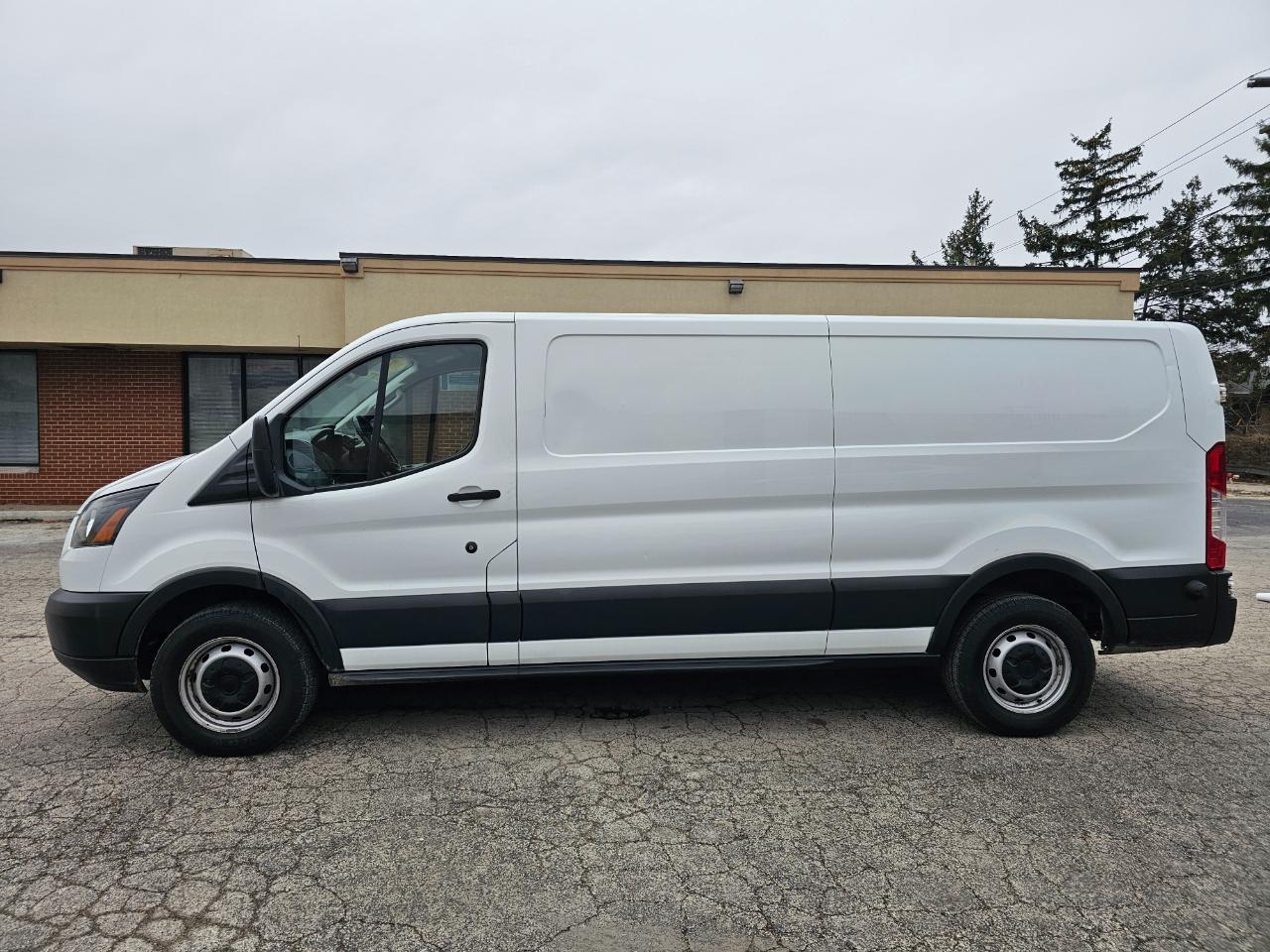 Ford Transit Van T-250 148" Low Rf 9000 GVWR Swing-Out RH Dr 2017