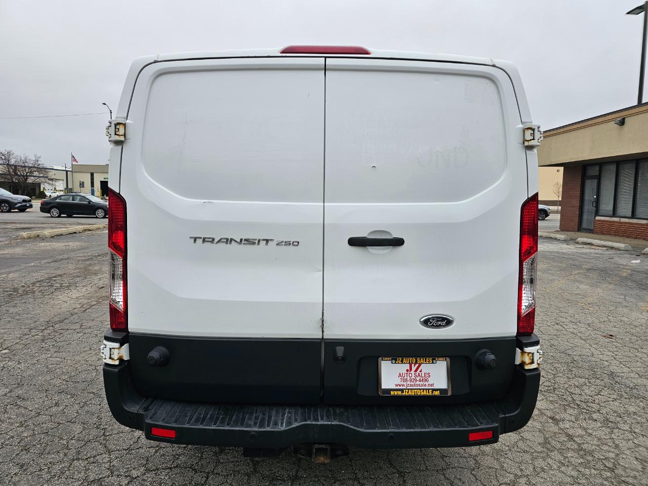 Ford Transit Van T-250 148" Low Rf 9000 GVWR Swing-Out RH Dr 2017