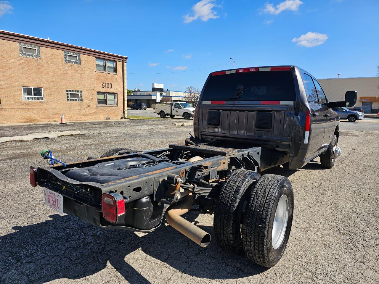 RAM 3500 Chassis Cab Tradesman 2WD Crew Cab 60" CA 172.4" WB 2022