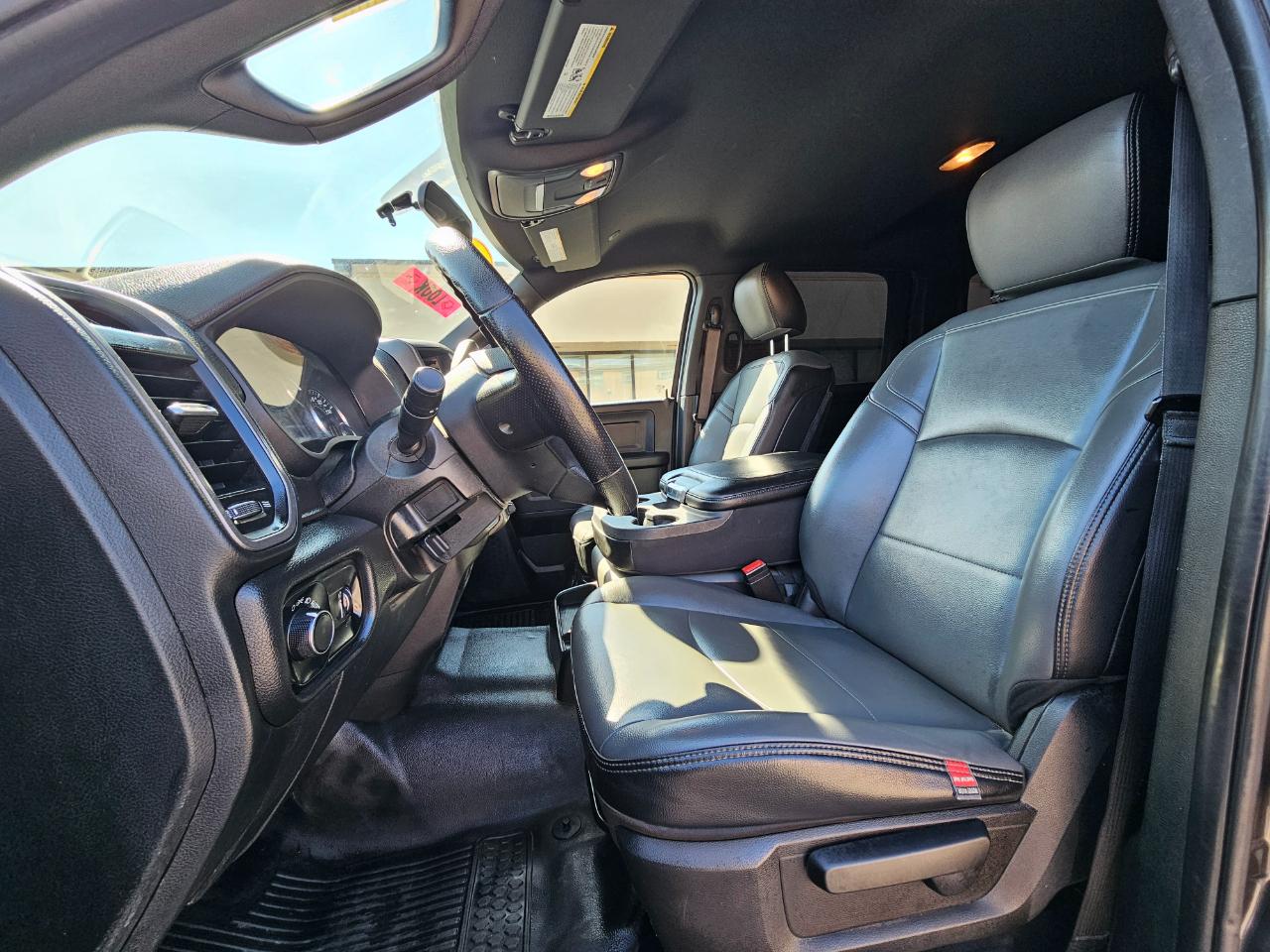 RAM 3500 Chassis Cab Tradesman 2WD Crew Cab 60" CA 172.4" WB 2022