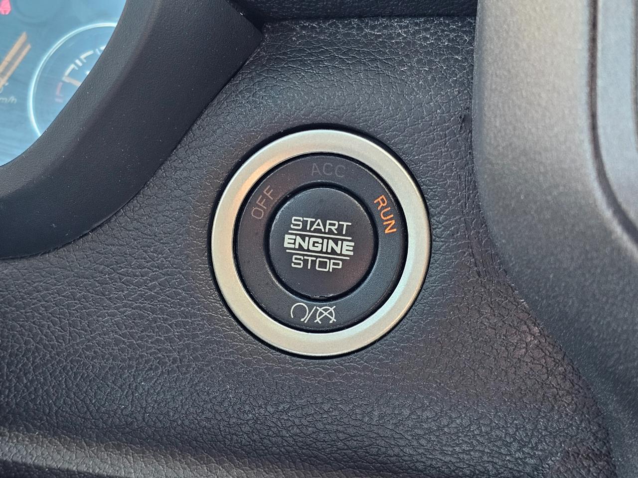 RAM 3500 Chassis Cab Tradesman 2WD Crew Cab 60" CA 172.4" WB 2022