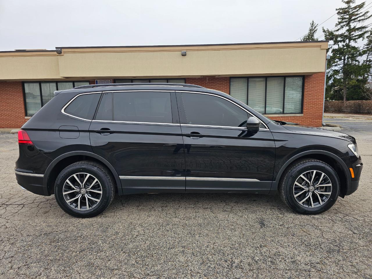 Volkswagen Tiguan 2.0T SE R-Line Black 4MOTION 2021