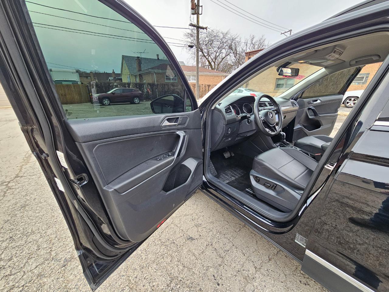 Volkswagen Tiguan 2.0T SE R-Line Black 4MOTION 2021