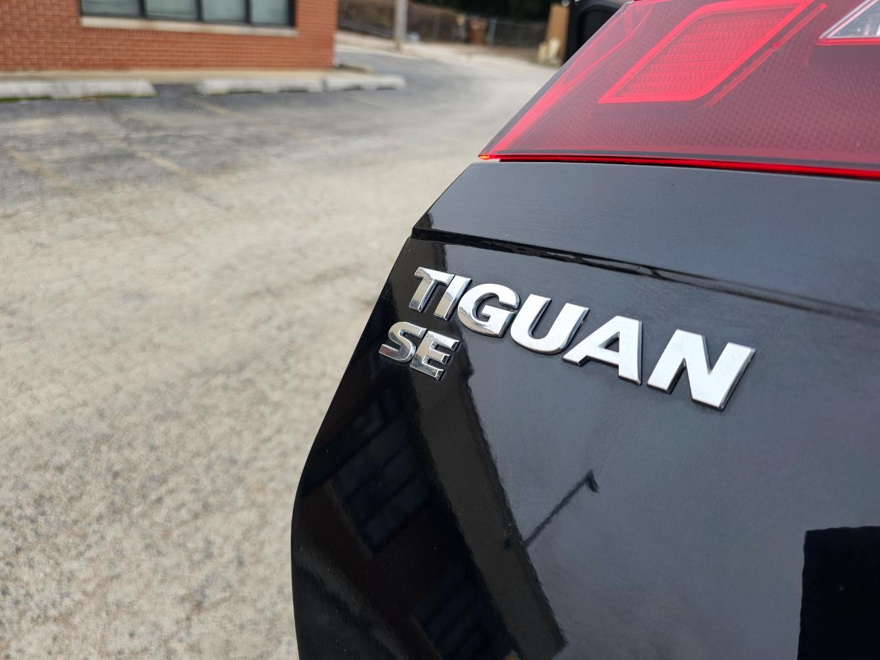 Volkswagen Tiguan 2.0T SE R-Line Black 4MOTION 2021