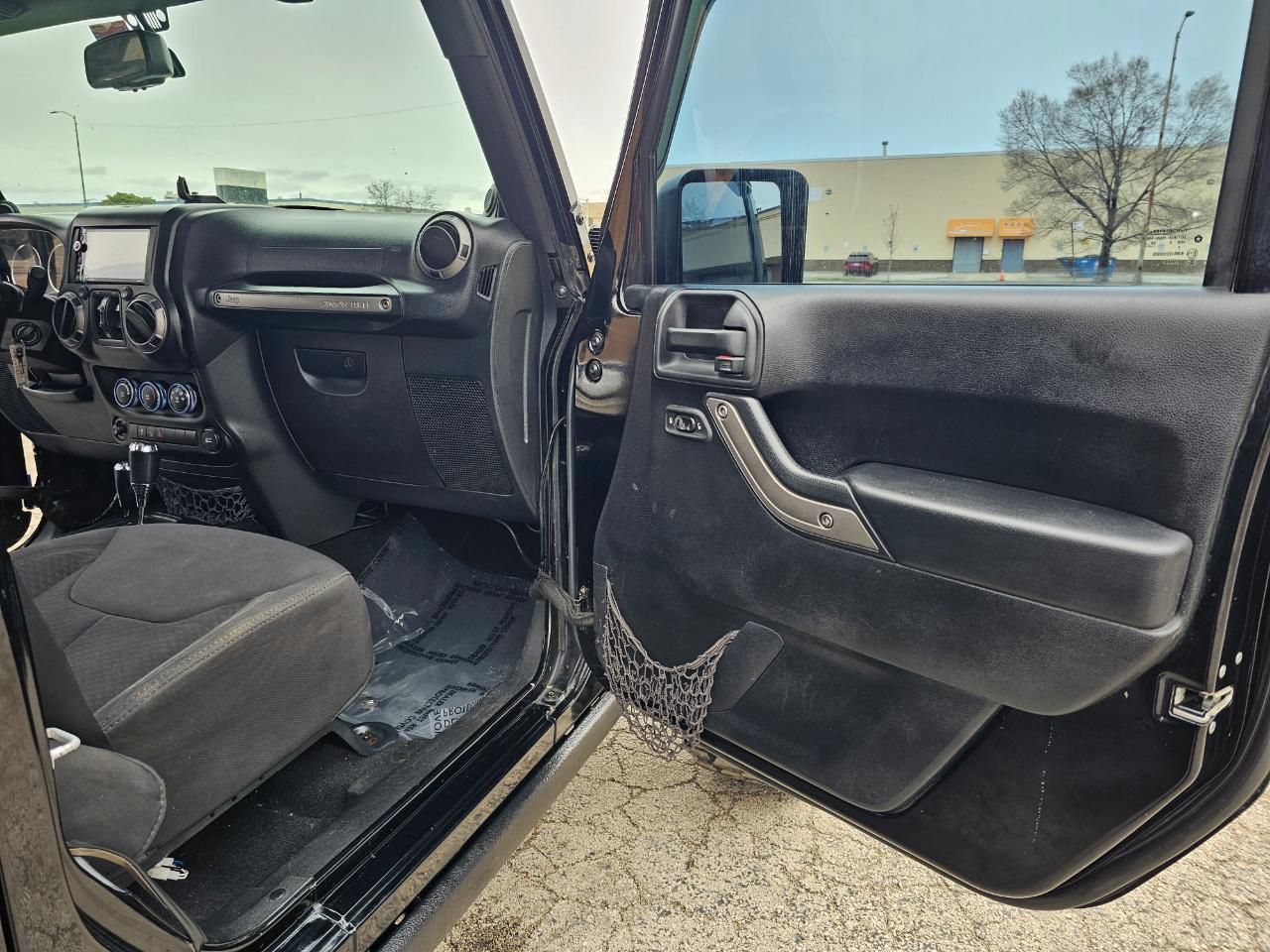 Jeep Wrangler Unlimited 4WD 4dr Sport 2013