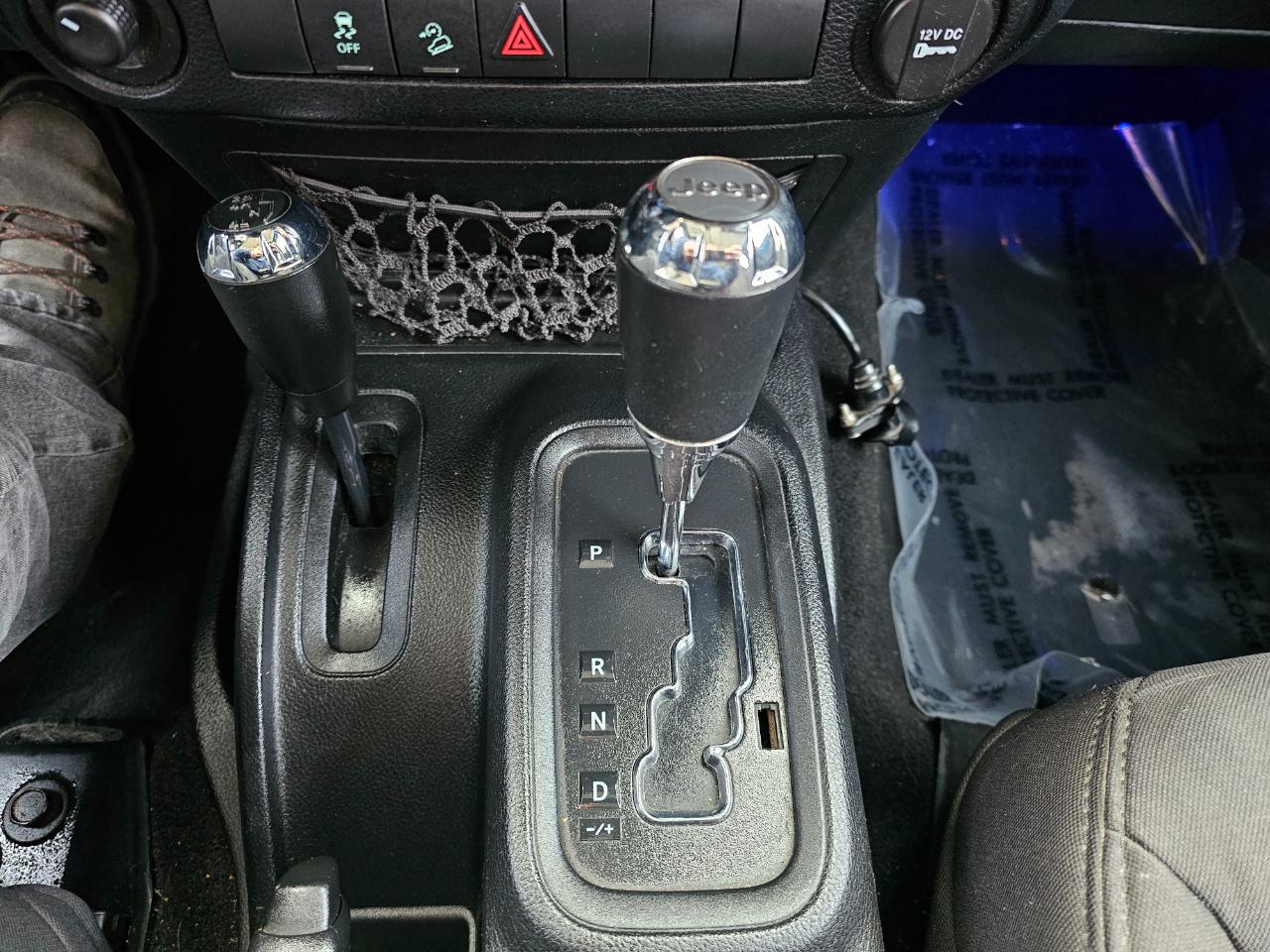 Jeep Wrangler Unlimited 4WD 4dr Sport 2013