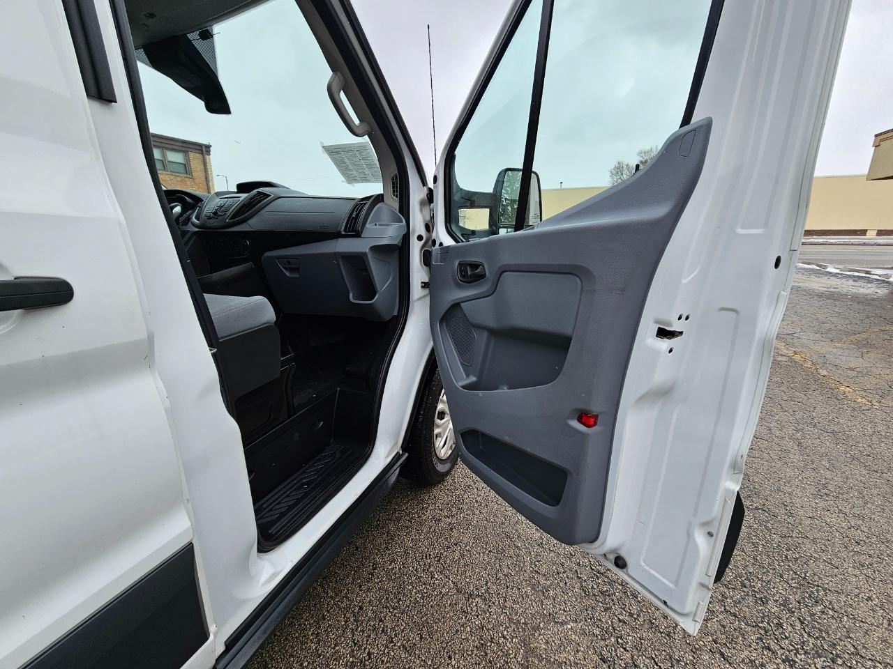 Ford Transit Van T-350 148" EL Hi Rf 9500 GVWR Sliding RH Dr 2018