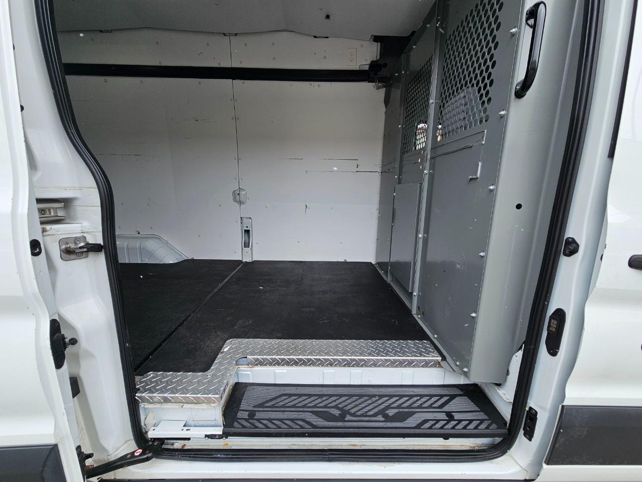 Ford Transit Van T-350 148" EL Hi Rf 9500 GVWR Sliding RH Dr 2018