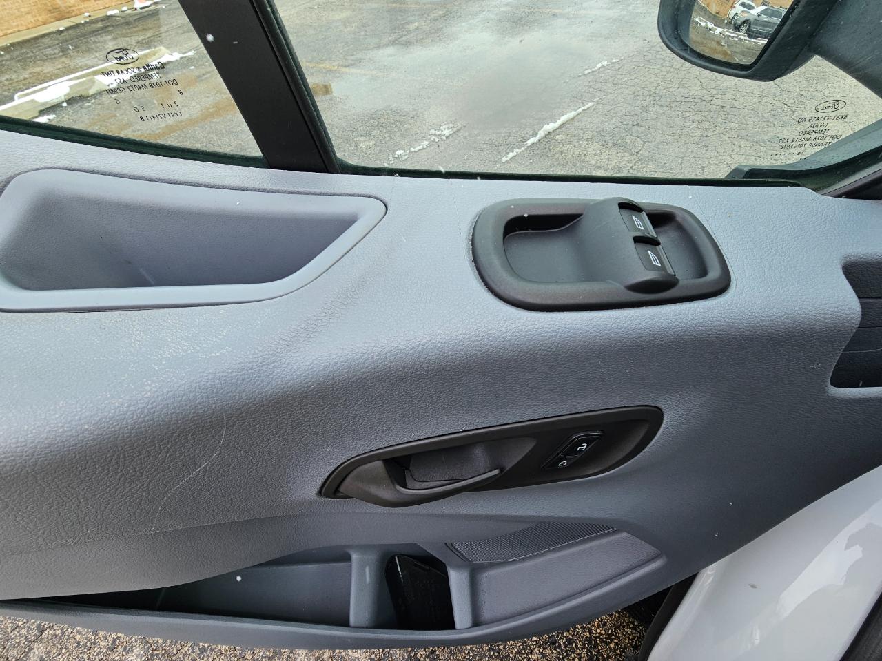 Ford Transit Van T-350 148" EL Hi Rf 9500 GVWR Sliding RH Dr 2018