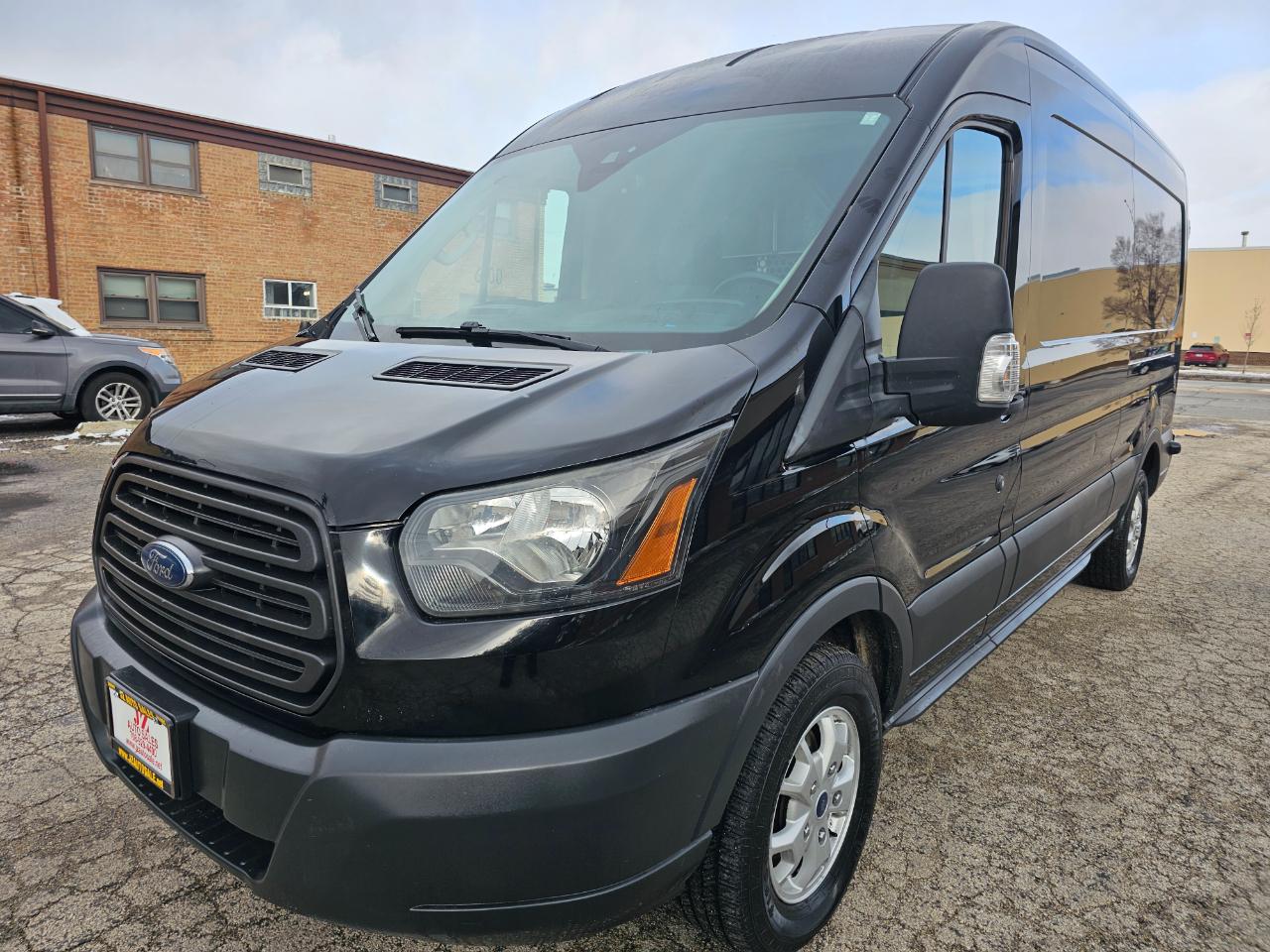 Ford Transit Cargo Van T-250 148" Med Rf 9000 GVWR Sliding RH Dr 2016