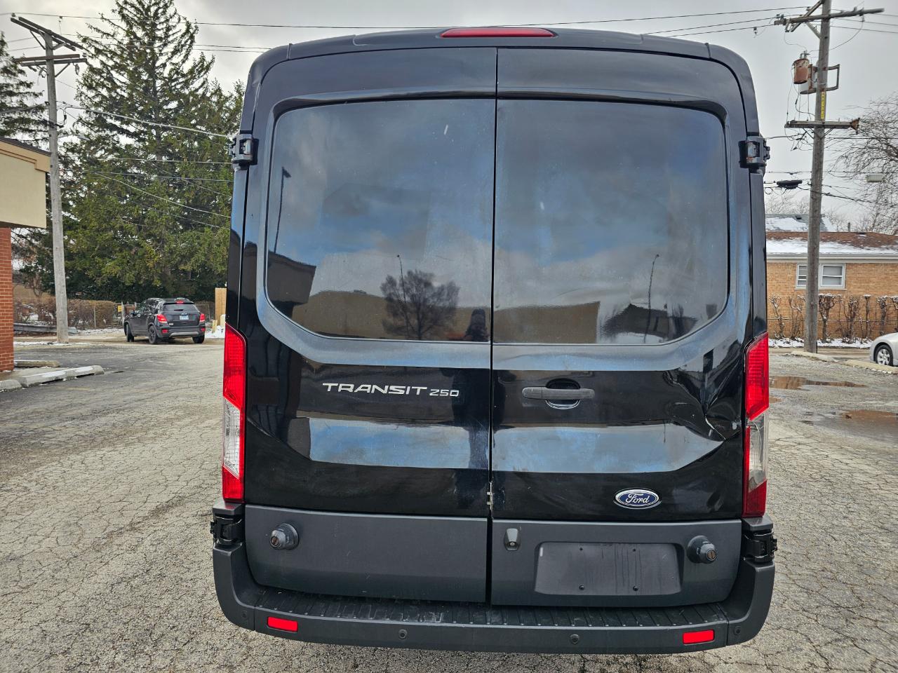 Ford Transit Cargo Van T-250 148" Med Rf 9000 GVWR Sliding RH Dr 2016