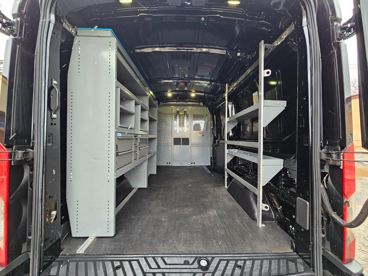 Ford Transit Cargo Van T-250 148" Med Rf 9000 GVWR Sliding RH Dr 2016