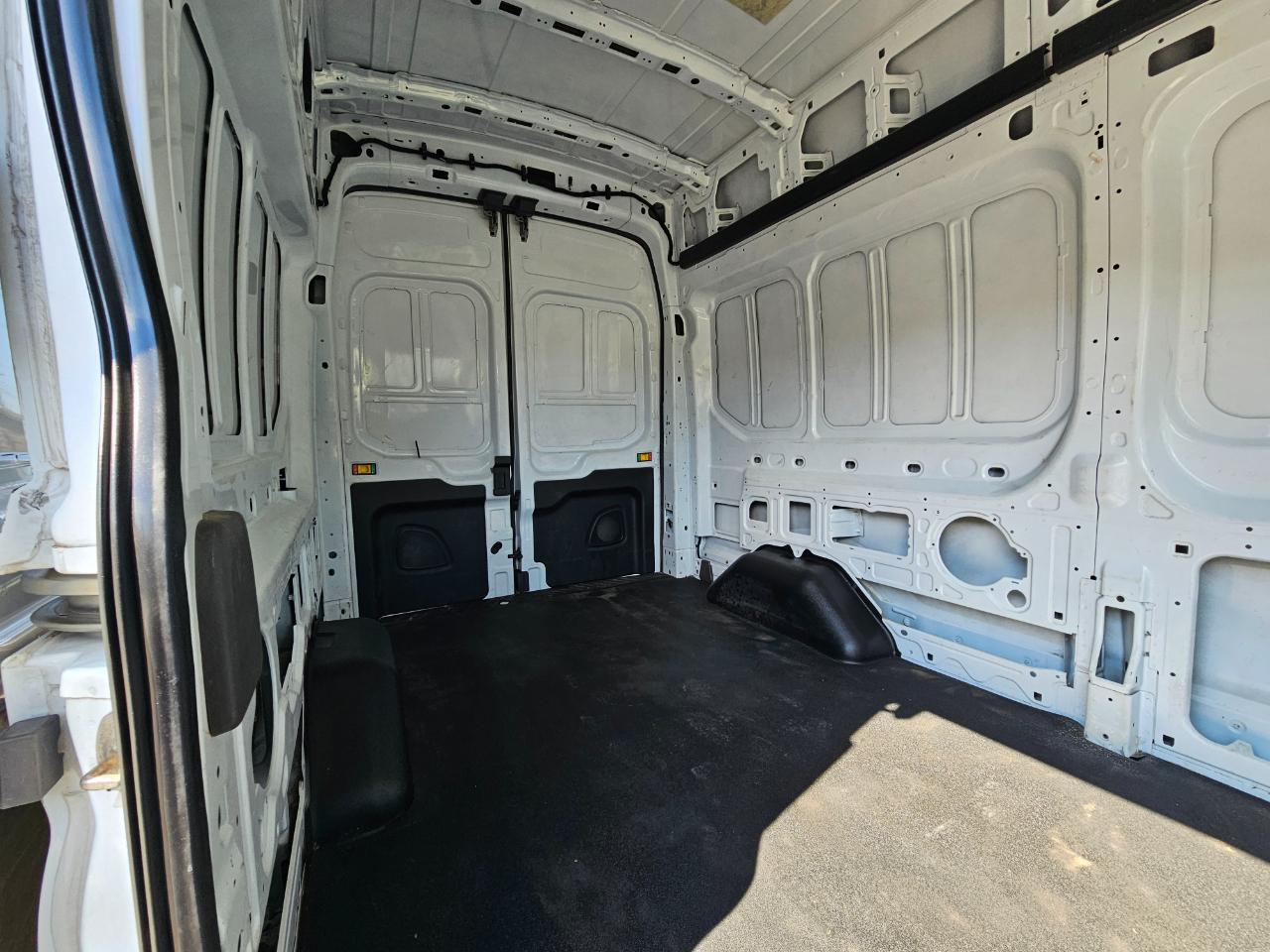 Ford Transit Cargo Van T-350 148" Hi Rf 9500 GVWR AWD 2022