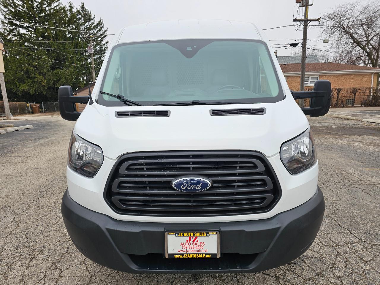 Ford Transit Van T-250 148" Med Rf 9000 GVWR Sliding RH Dr 2018