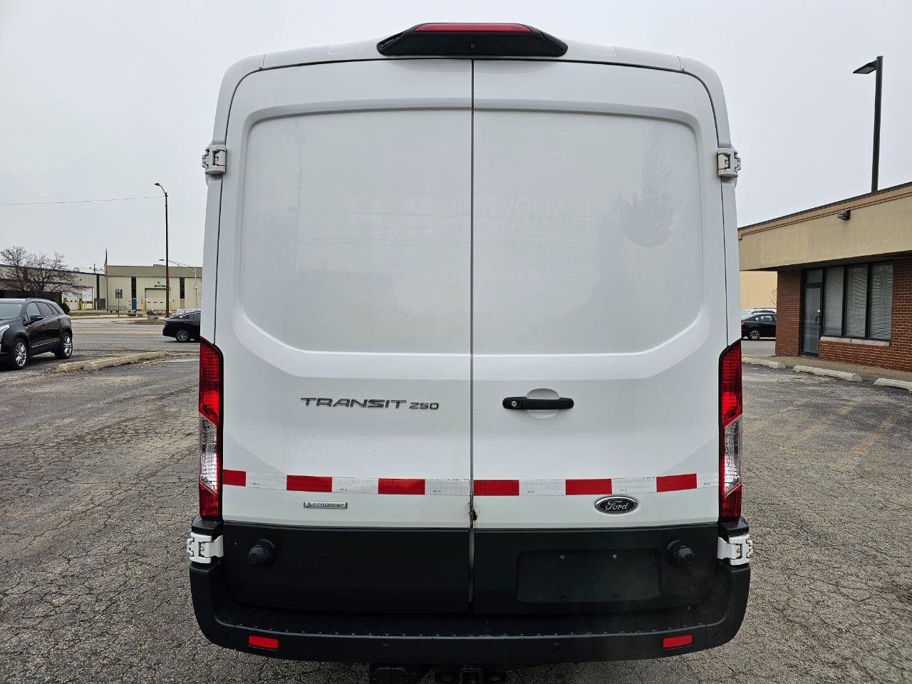 Ford Transit Van T-250 148" Med Rf 9000 GVWR Sliding RH Dr 2018