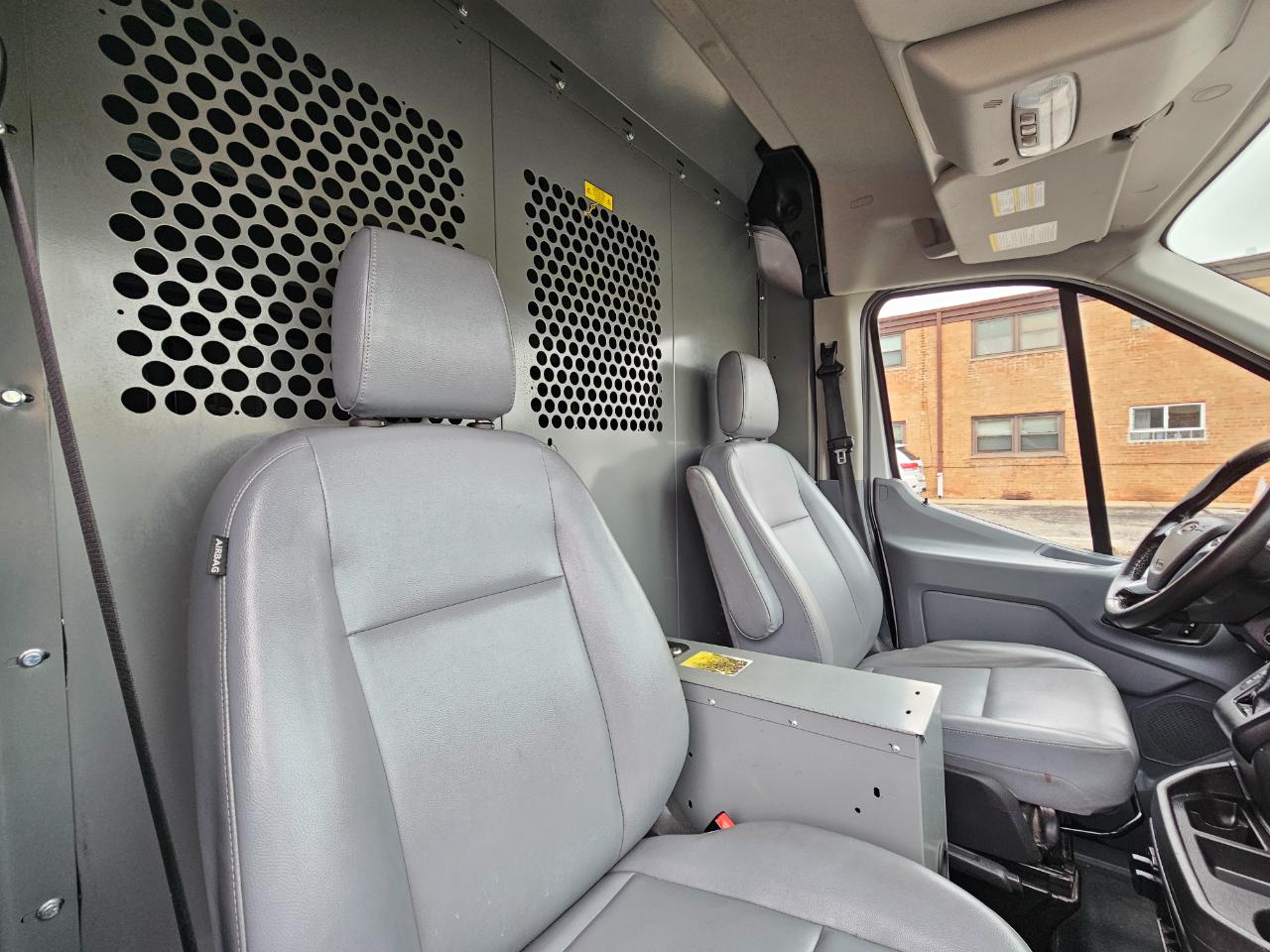 Ford Transit Van T-250 148" Med Rf 9000 GVWR Sliding RH Dr 2018