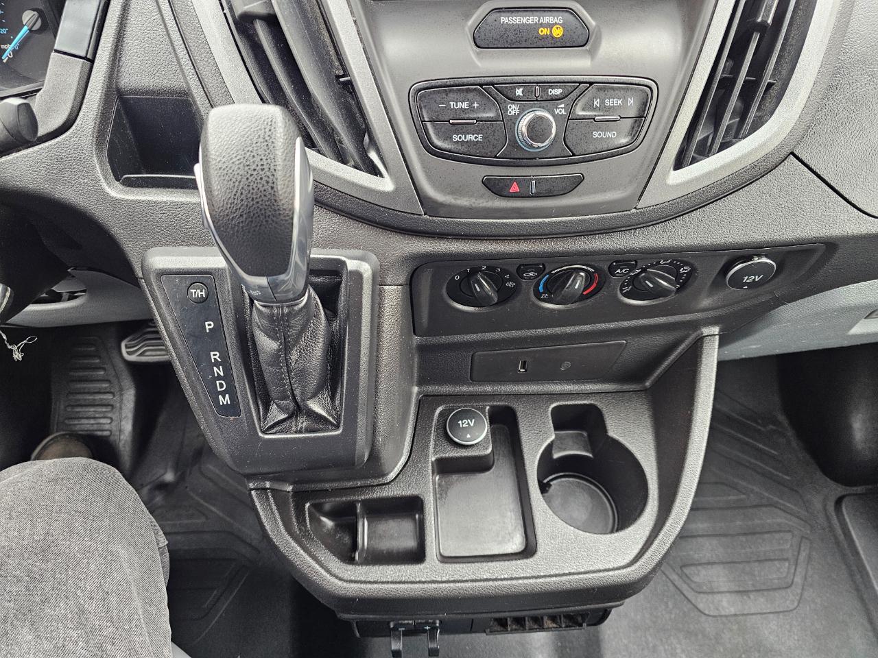 Ford Transit Van T-250 148" Med Rf 9000 GVWR Sliding RH Dr 2018