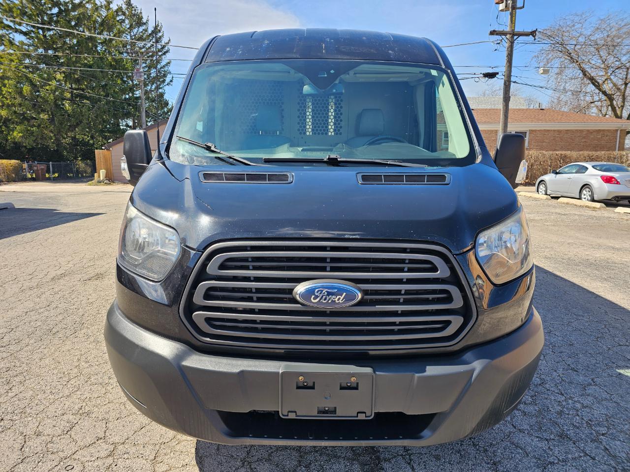 Ford Transit Van T-250 148" Med Rf 9000 GVWR Sliding RH Dr 2017