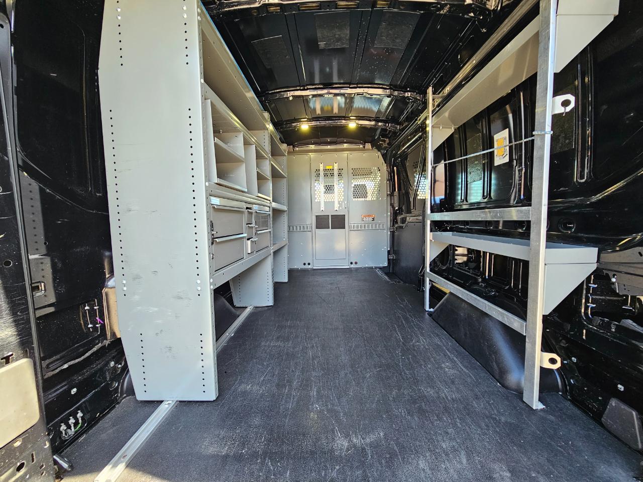 Ford Transit Van T-250 148" Med Rf 9000 GVWR Sliding RH Dr 2017