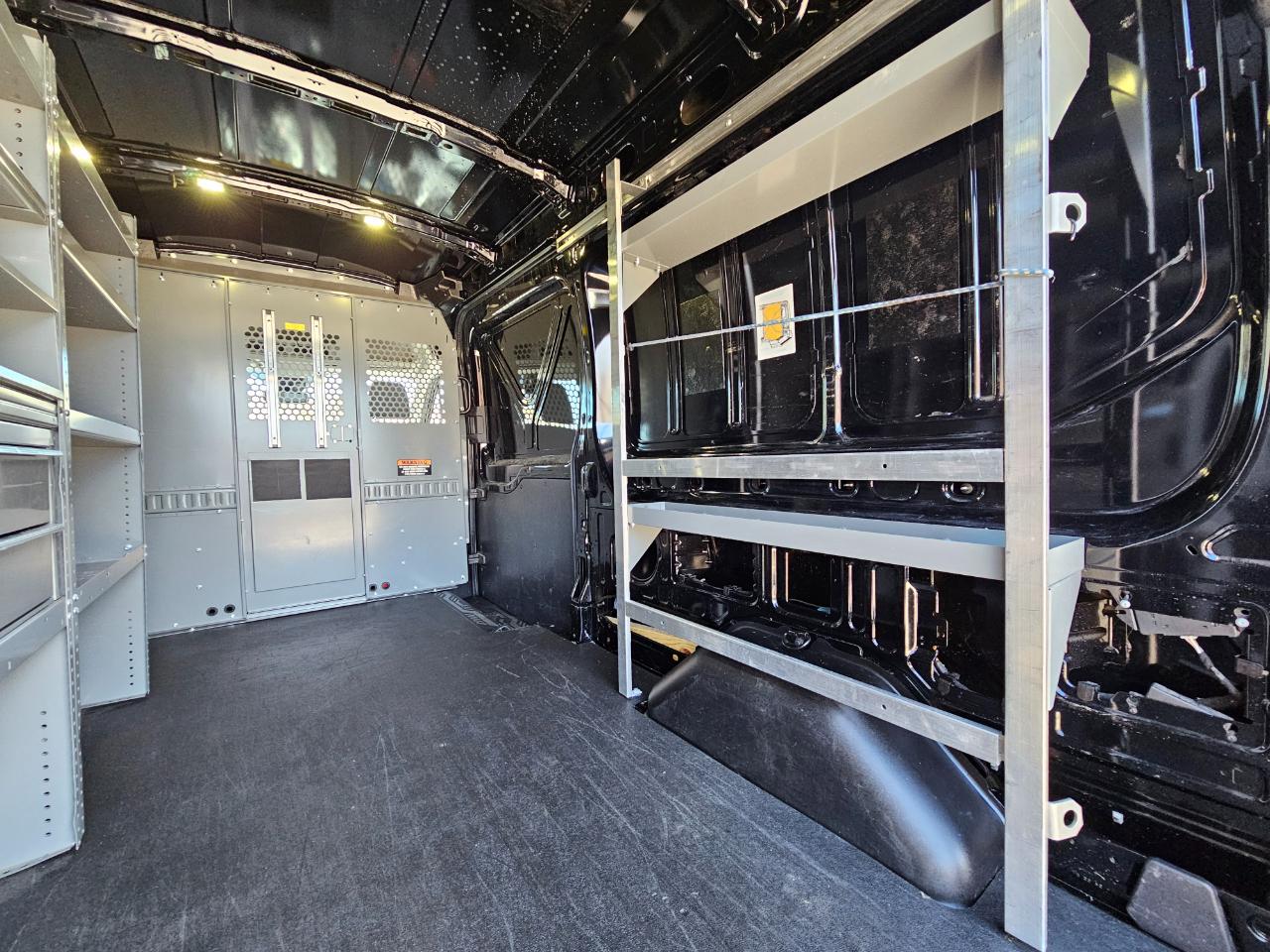 Ford Transit Van T-250 148" Med Rf 9000 GVWR Sliding RH Dr 2017