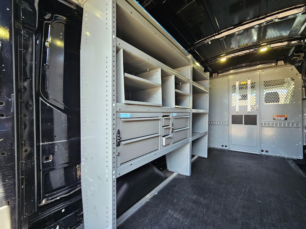 Ford Transit Van T-250 148" Med Rf 9000 GVWR Sliding RH Dr 2017