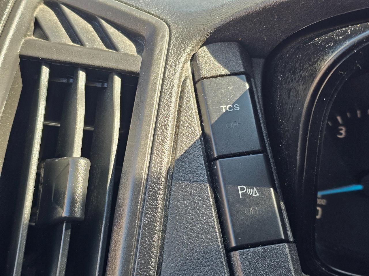 Ford Transit Van T-250 148" Med Rf 9000 GVWR Sliding RH Dr 2017