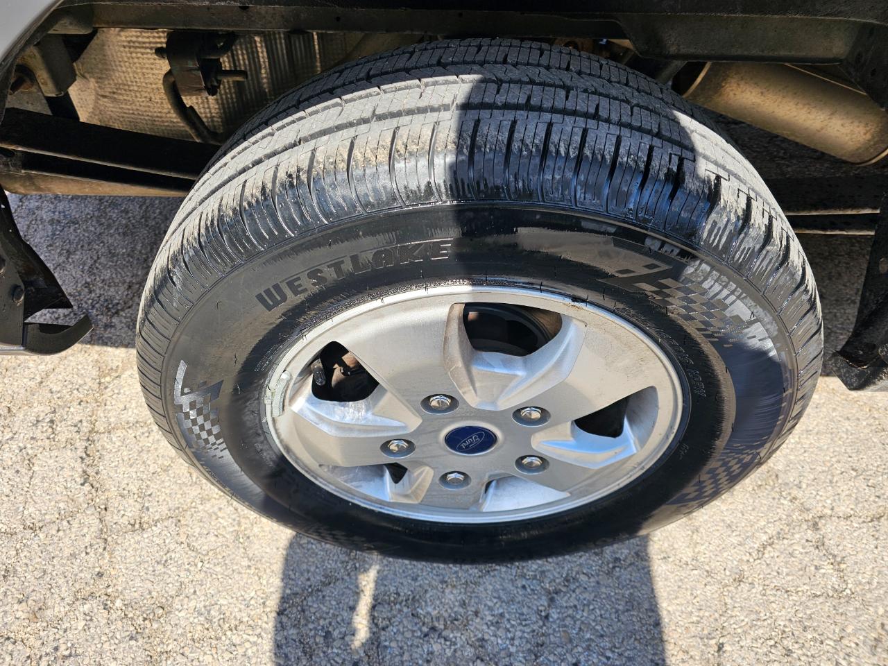 Ford Transit Van T-250 148" Med Rf 9000 GVWR Sliding RH Dr 2017