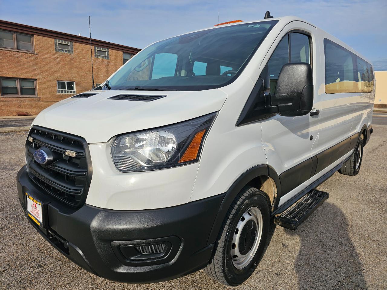 Ford Transit Passenger Wagon T-350 148" Low Roof XLT RWD 2020