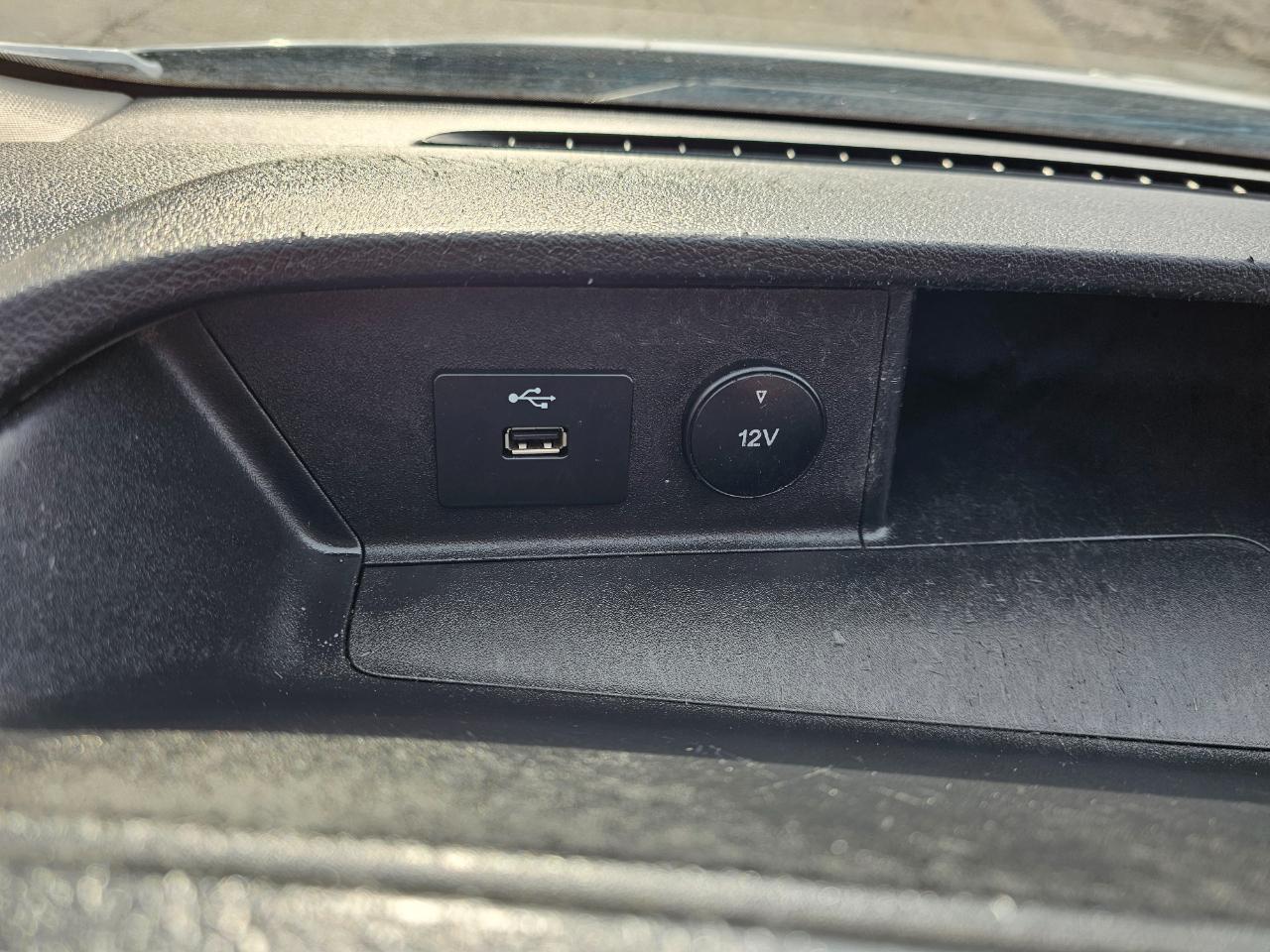 Ford Transit Passenger Wagon T-350 148" Low Roof XLT RWD 2020