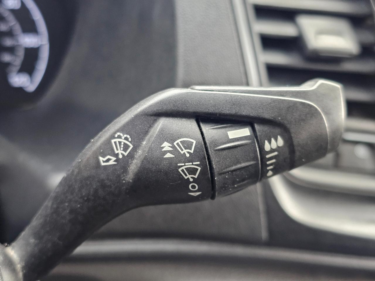 Ford Transit Passenger Wagon T-350 148" Low Roof XLT RWD 2020