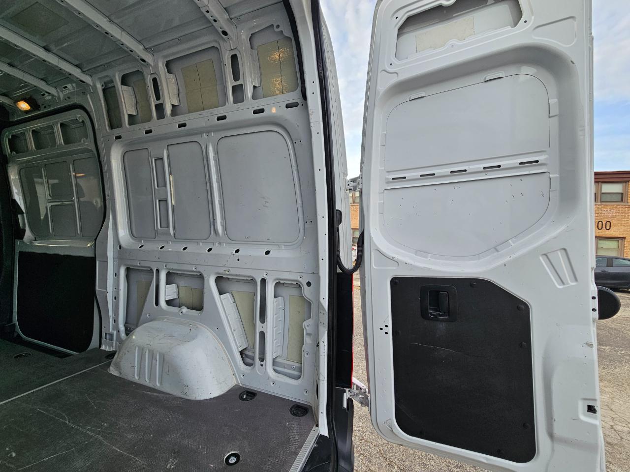 Mercedes-Benz Sprinter Cargo Van 2500 Standard Roof I4 Diesel 144" RWD 2023