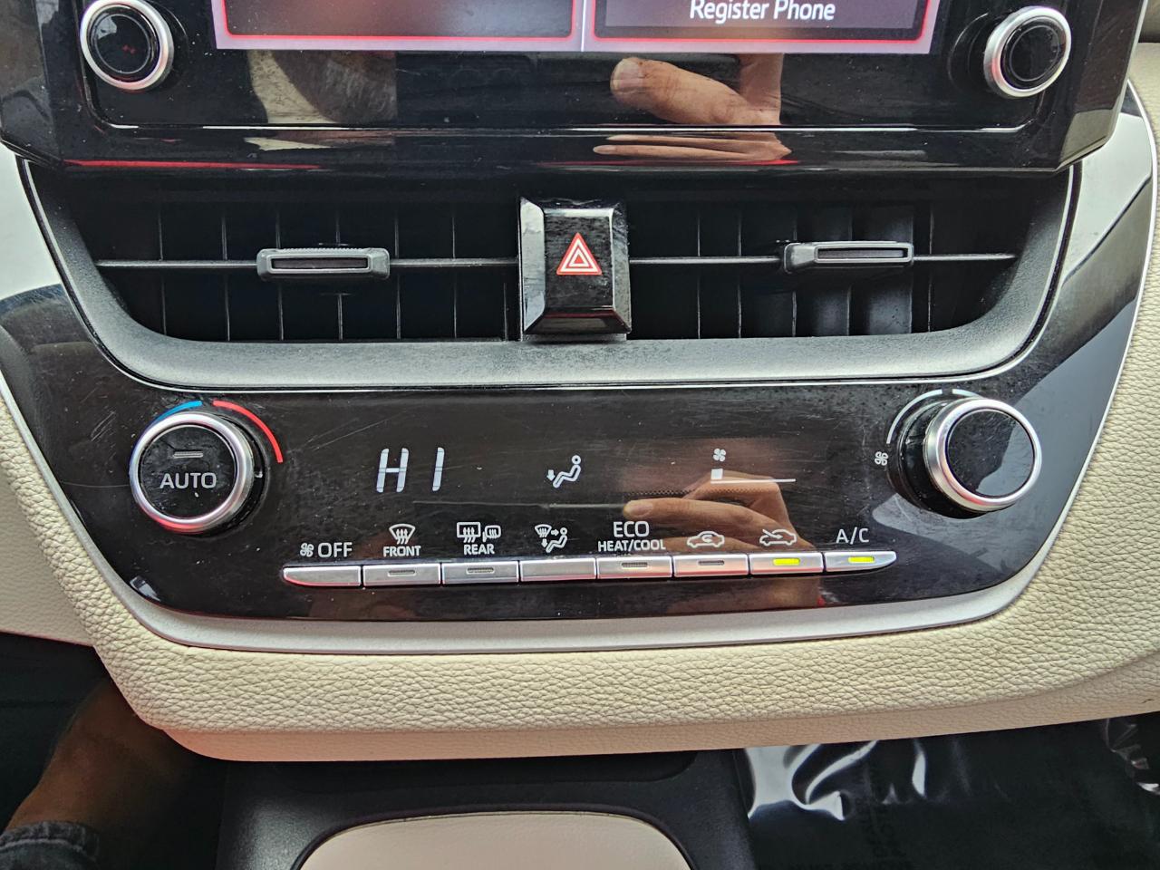 Toyota Corolla LE CVT (Natl) 2020