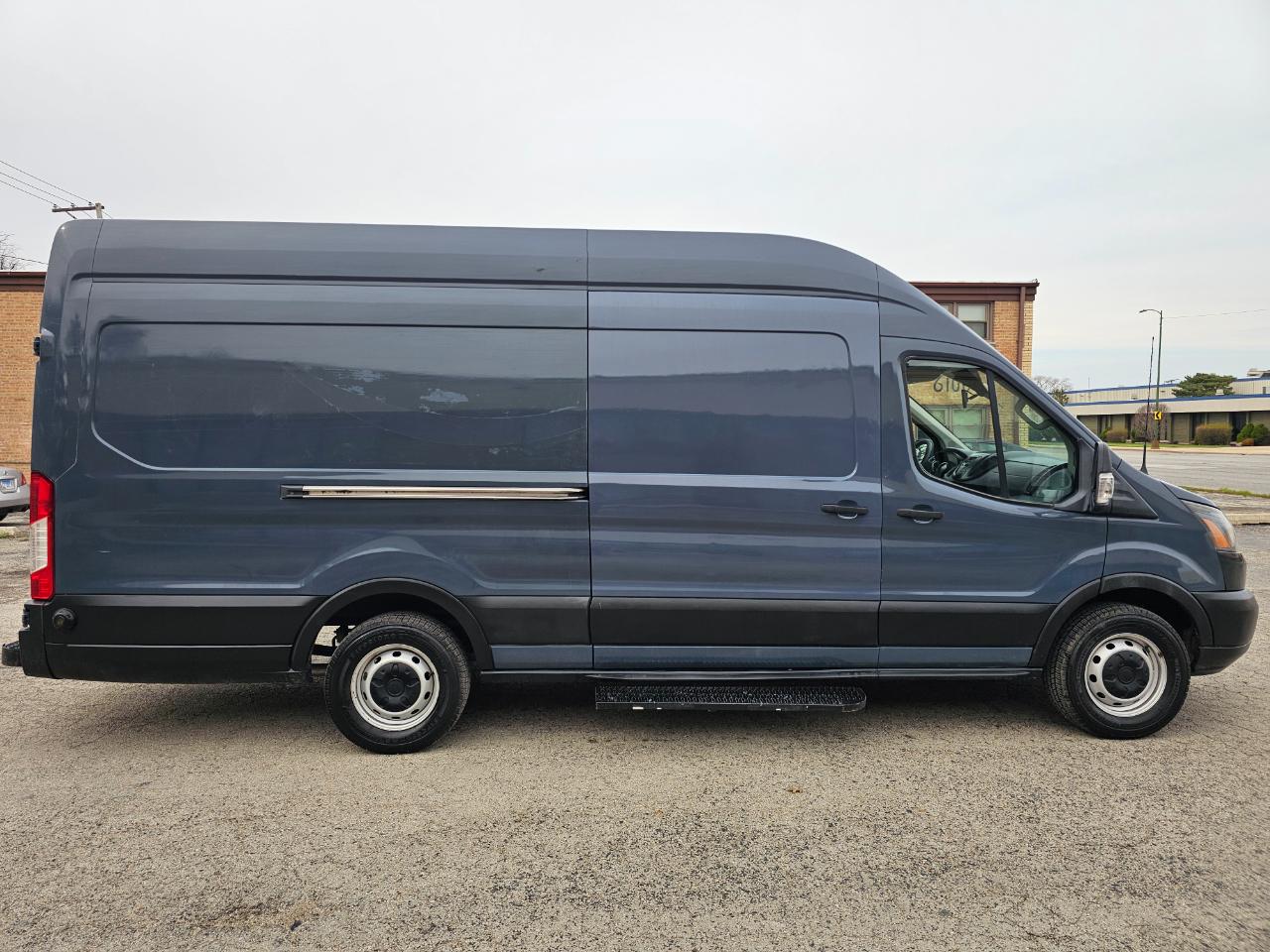 Ford Transit Van T-250 148" EL Hi Rf 9000 GVWR Sliding RH Dr 2019