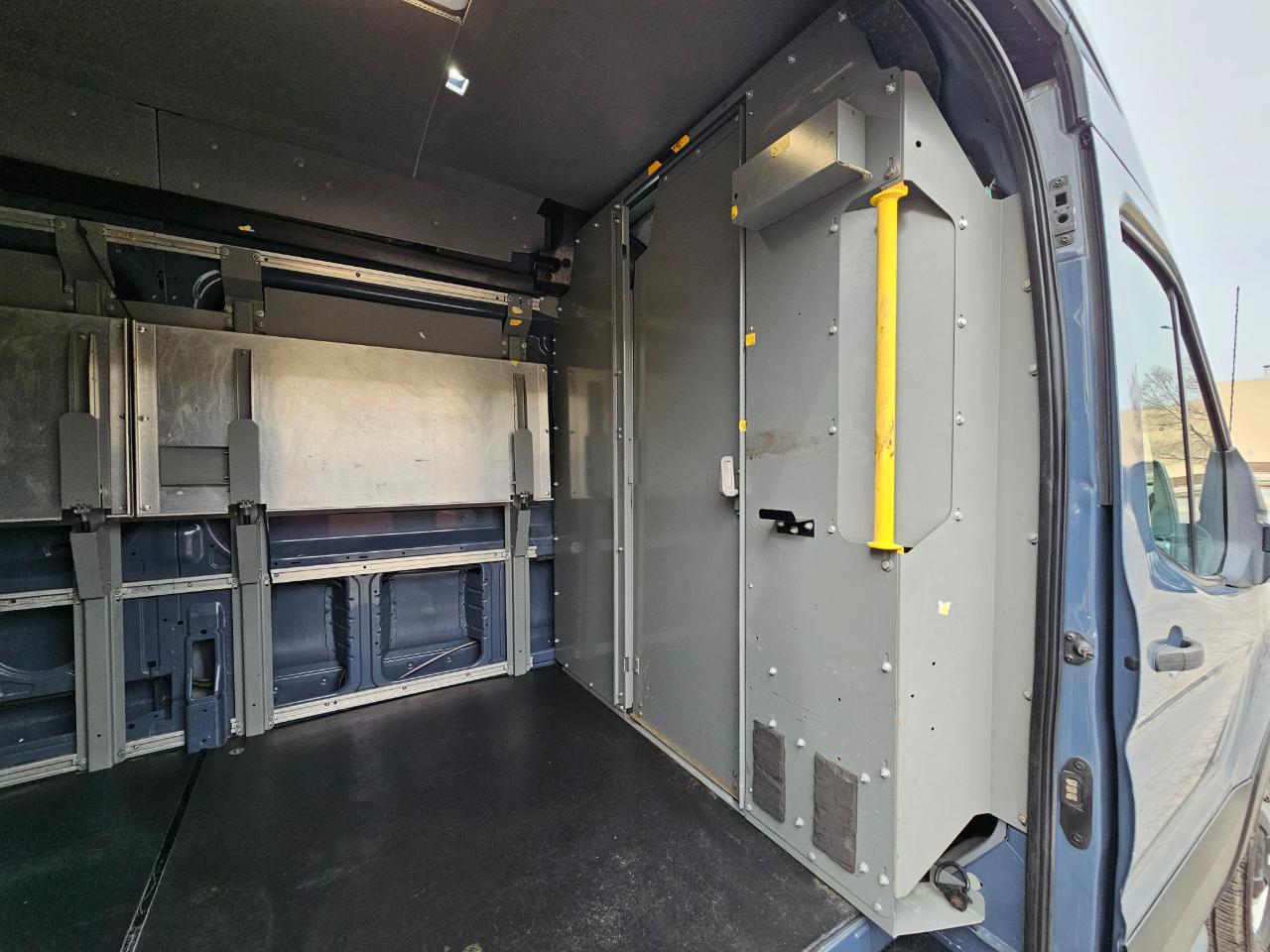 Ford Transit Van T-250 148" EL Hi Rf 9000 GVWR Sliding RH Dr 2019