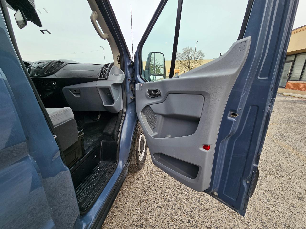 Ford Transit Van T-250 148" EL Hi Rf 9000 GVWR Sliding RH Dr 2019