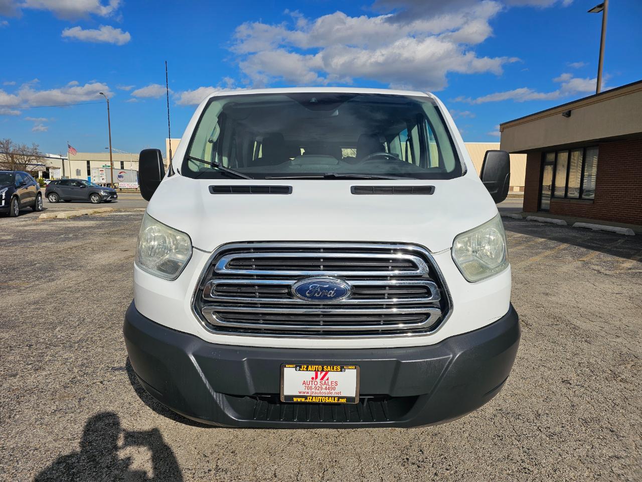 Ford Transit Wagon T-350 148" Low Roof XLT Swing-Out RH Dr 2016