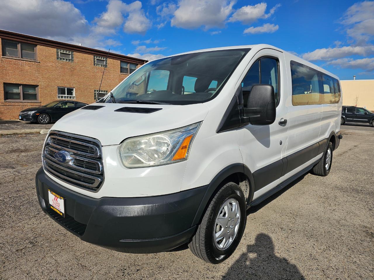 Ford Transit Wagon T-350 148" Low Roof XLT Swing-Out RH Dr 2016