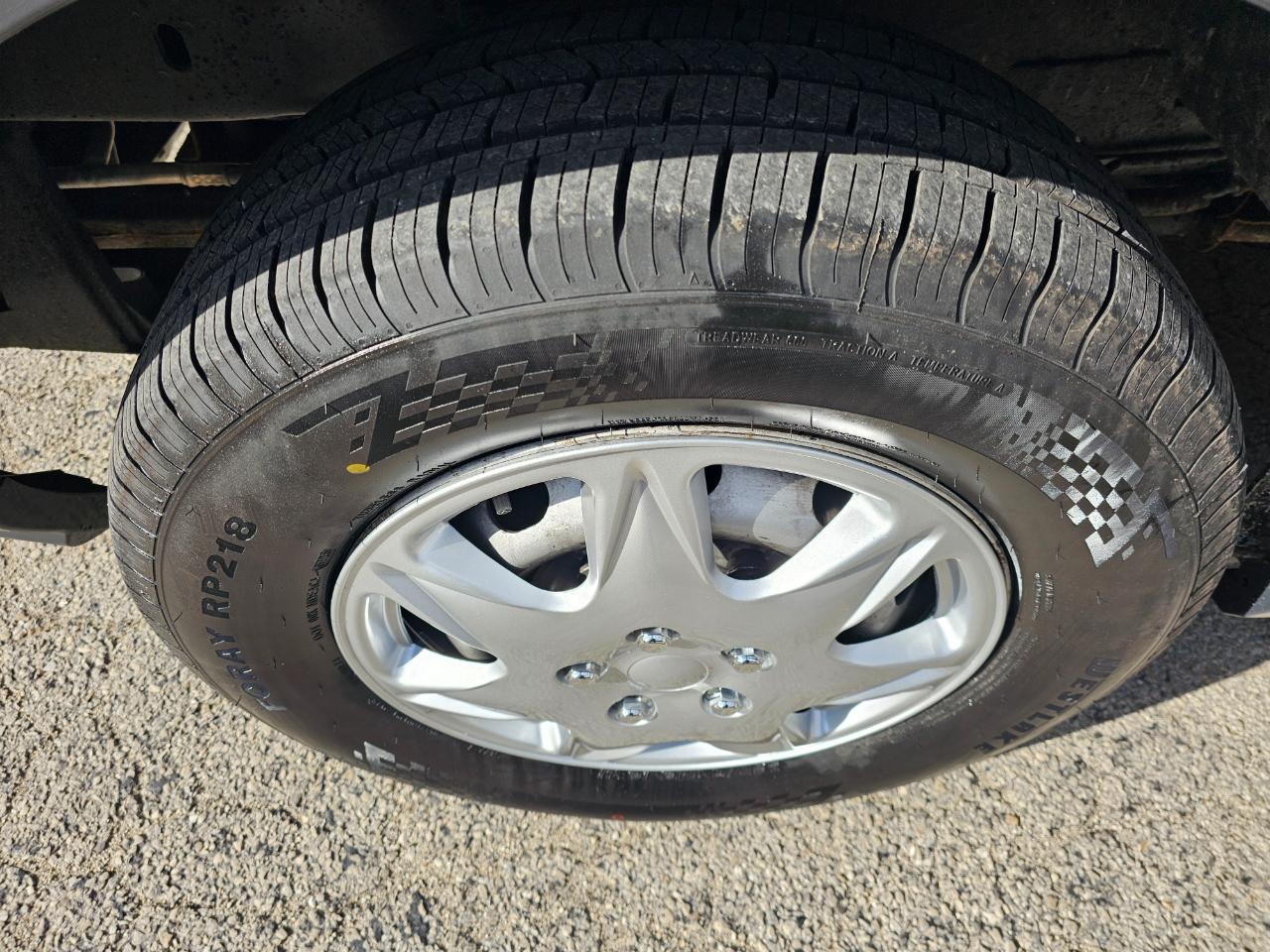 Ford Transit Wagon T-350 148" Low Roof XLT Swing-Out RH Dr 2016