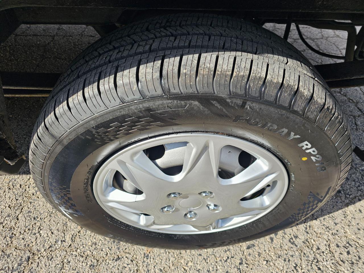 Ford Transit Wagon T-350 148" Low Roof XLT Swing-Out RH Dr 2016