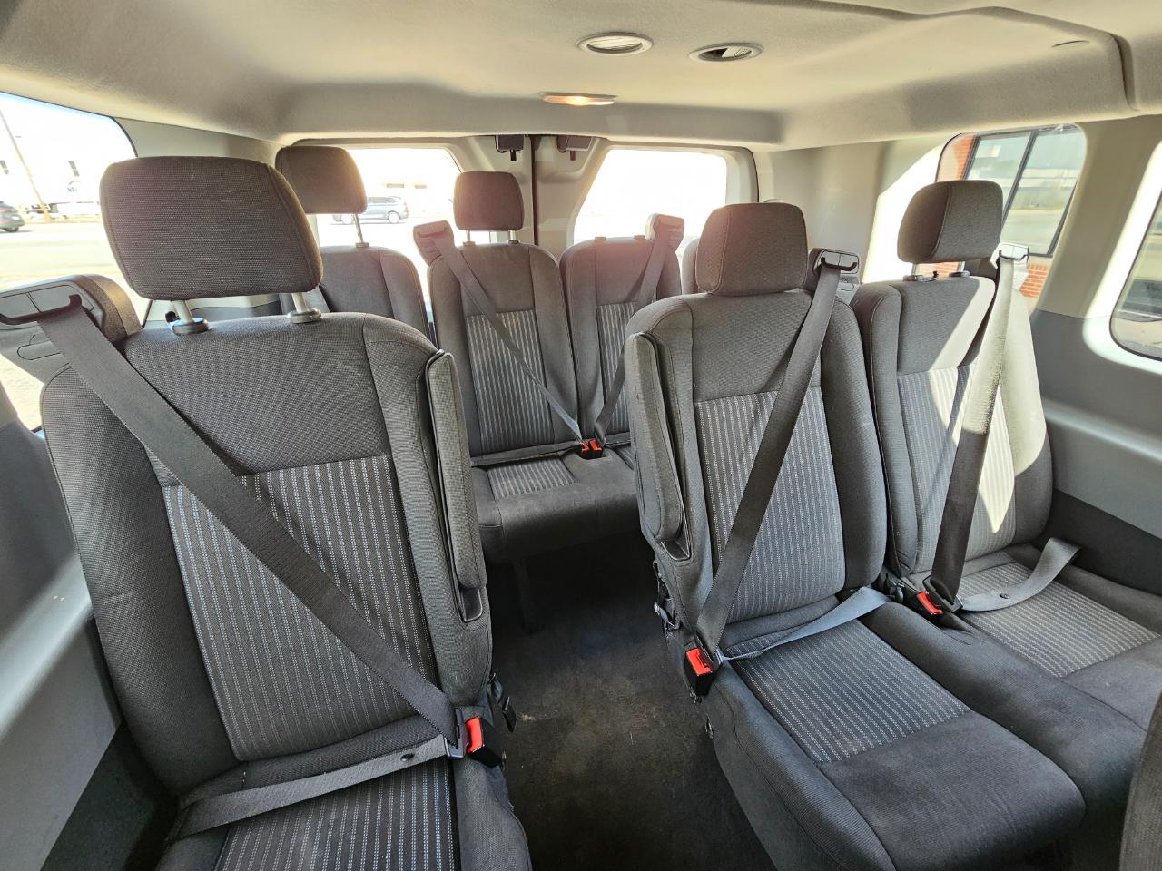 Ford Transit Wagon T-350 148" Low Roof XLT Swing-Out RH Dr 2016