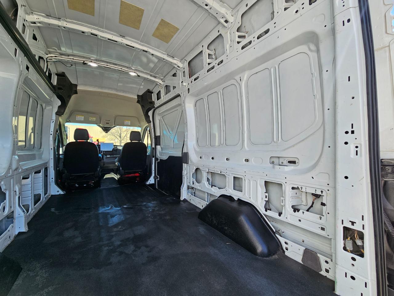 Ford Transit Cargo Van T-350 148" Hi Rf 9500 GVWR AWD 2022