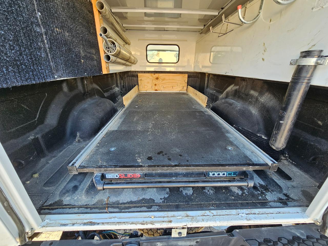 RAM 1500 Tradesman 4x4 Regular Cab 8' Box 2017