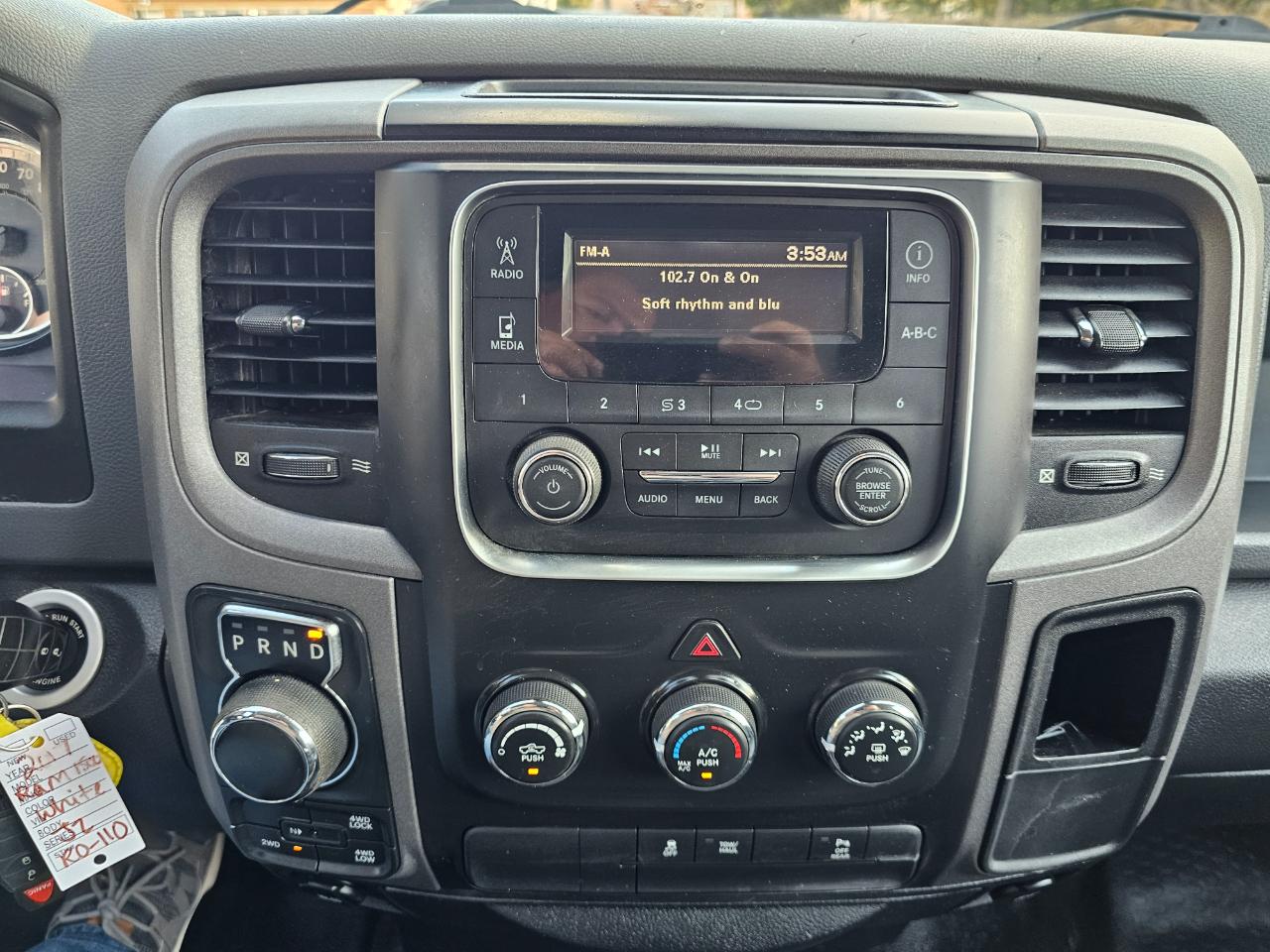 RAM 1500 Tradesman 4x4 Regular Cab 8' Box 2017