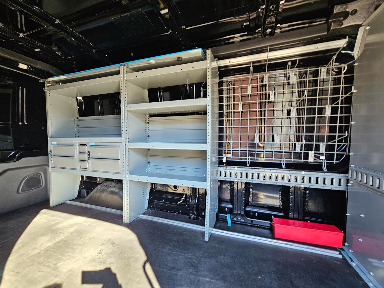 Ford Transit Van T-250 148" Med Rf 9000 GVWR Sliding RH Dr 2017